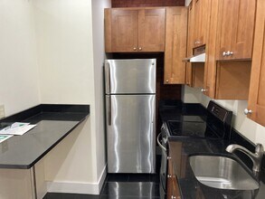 45 Hemenway St, Unit 10 in Boston, MA - Building Photo - Building Photo
