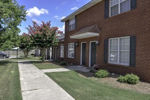 575 S Erwin St, Unit 504 in Cartersville, GA - Building Photo