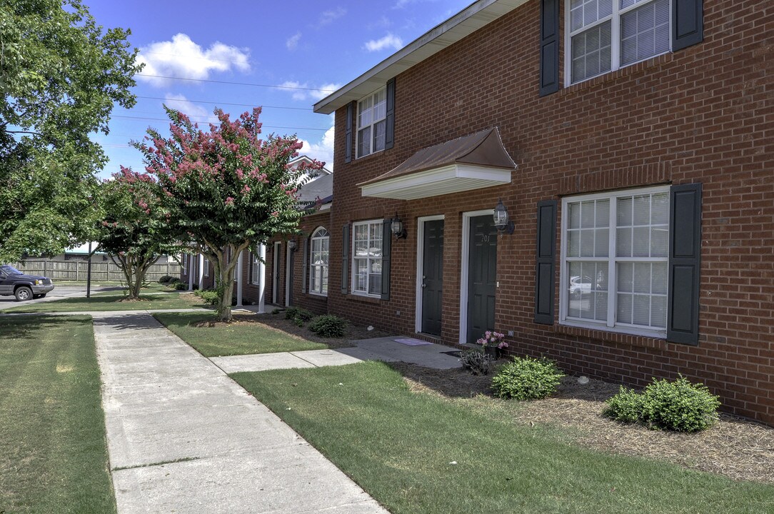 575 S Erwin St, Unit 504 in Cartersville, GA - Foto de edificio