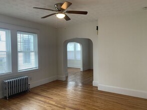 31 Clyde St in Belmont, MA - Building Photo - Building Photo