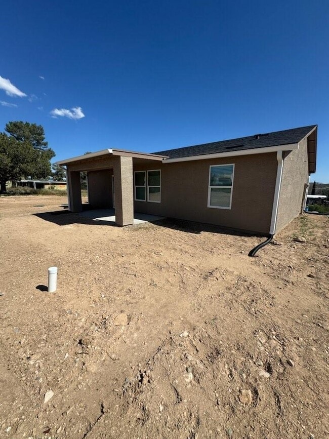 20956 E Coyote Ln in Mayer, AZ - Building Photo - Building Photo