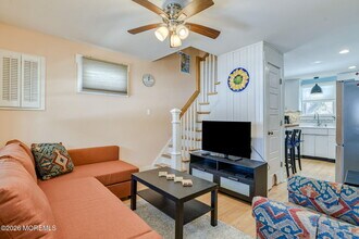 127 Lawrence Ave in Ocean Grove, NJ - Building Photo - Building Photo