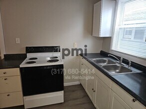 403 Wallace Ave in Indianapolis, IN - Building Photo - Building Photo