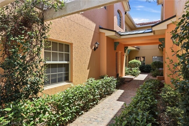 8601 Piazza Del Lago Cir in Estero, FL - Building Photo - Building Photo