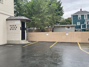 1511 Summitview Ave, Unit Apartment 2 in Yakima, WA - Building Photo - Building Photo