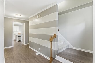 10012 Double Tree Rd in Knoxville, TN - Building Photo - Building Photo