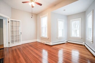 21 Day Ave in Westfield, MA - Building Photo - Building Photo