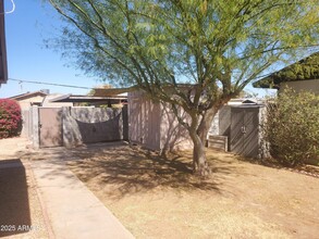 3430 W Mandalay Ln in Phoenix, AZ - Building Photo - Building Photo