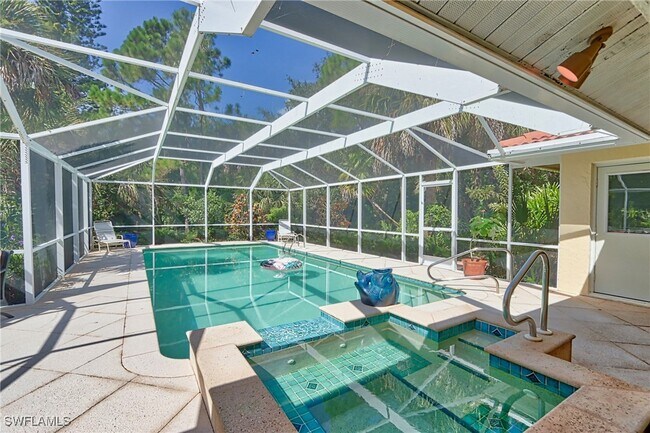 property at 27165 Edenbridge Ct
