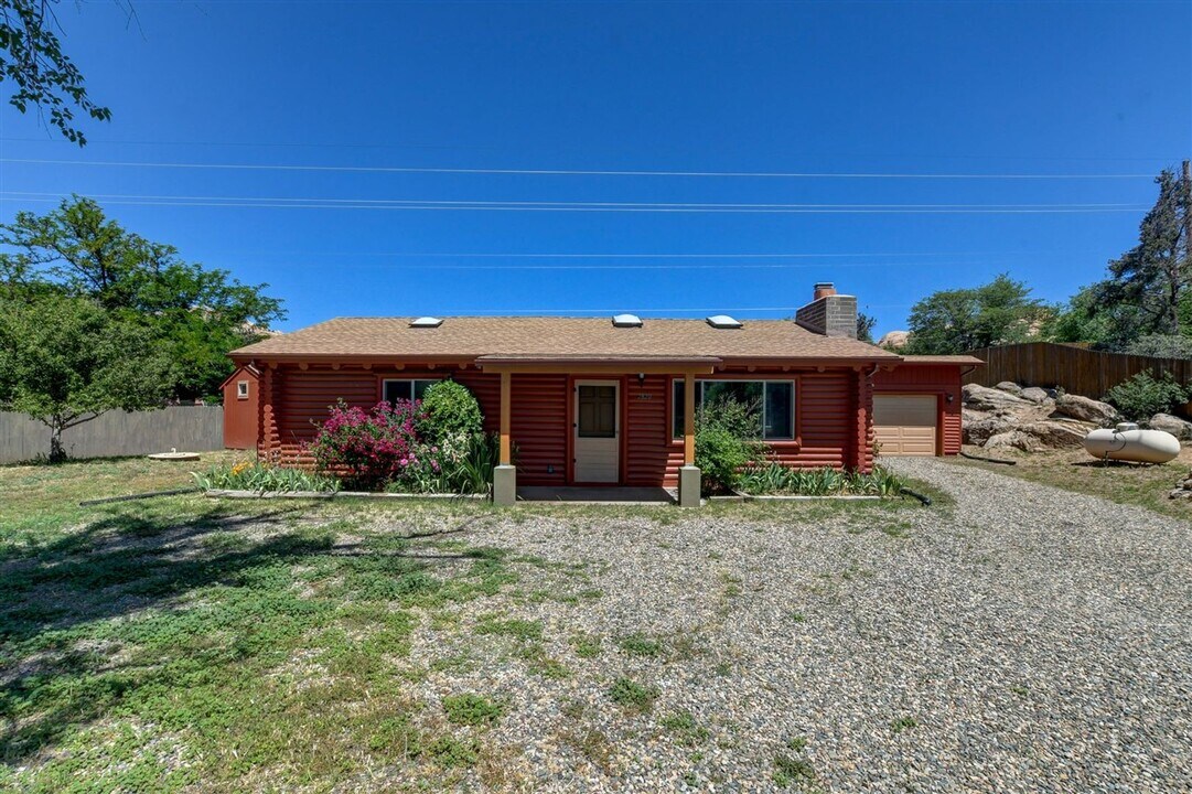 2820 E Granite Gardens Dr in Prescott, AZ - Building Photo