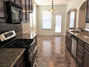 8613 Corral Cir in Fort Worth, TX - Foto de edificio - Building Photo