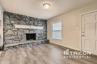 909 Layton Way in Columbia, SC - Building Photo - Building Photo