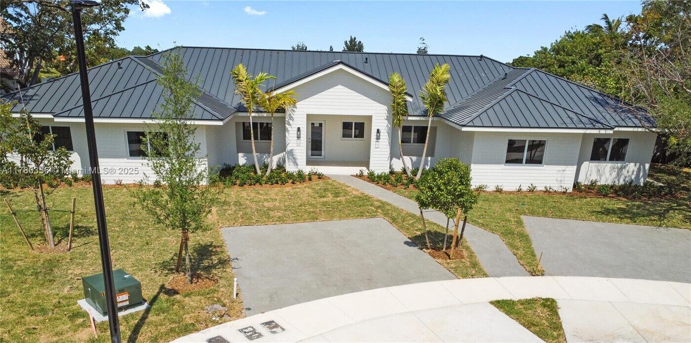 4774 SW 87 Ct in Miami, FL - Building Photo