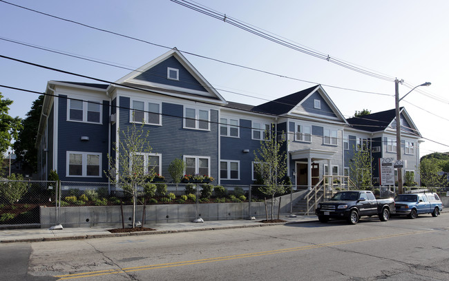 Baffin Court in Providence, RI - Foto de edificio - Building Photo