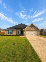 309 Prien Lake Loop in Bossier City, LA - Building Photo