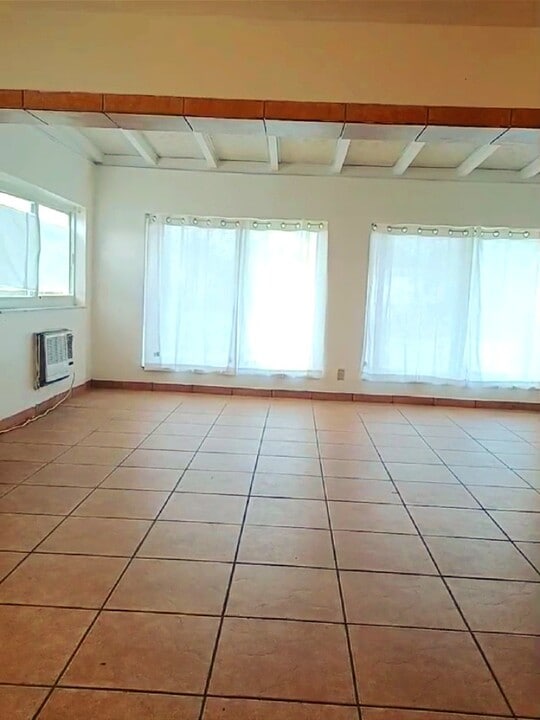 4216 SW 51st St, Unit Spacious Loft home in Fort Lauderdale, FL - Building Photo