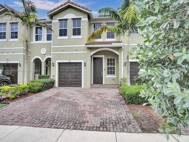 property at 1429 SE 26th Ave