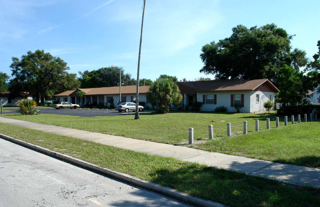 241 13th St N in St. Petersburg, FL - Building Photo