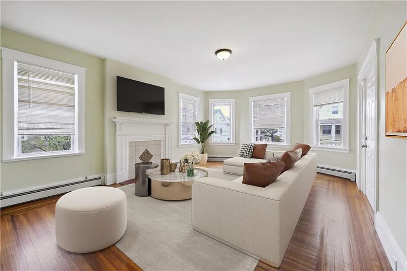 31 Lenox Ave in Providence, RI - Building Photo