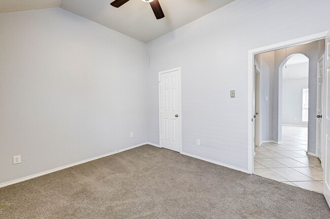 property at 18923 Bluestone Hollow Ln