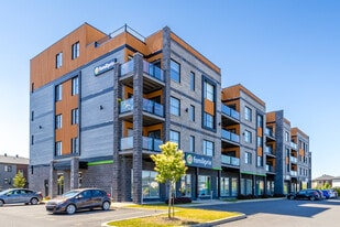 1499 De Chambly Ch in Carignan, QC - Building Photo