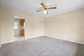 2080 Carneal Ln in Oak Grove, KY - Building Photo - Building Photo