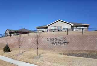 Cypress Pointe in Omaha, NE - Building Photo - Building Photo