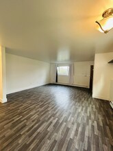 227 E 12th Ave-Unit -4 in Anchorage, AK - Building Photo - Building Photo