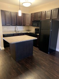 Abbey Glen Apartment Homes in West Point, GA - Building Photo - Building Photo