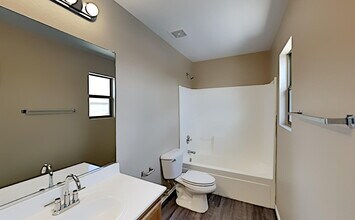 9598 N 81st Dr in Peoria, AZ - Building Photo - Building Photo