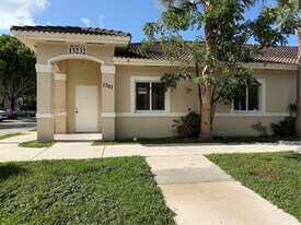13232 Old Biscayne Dr in Homestead, FL - Building Photo