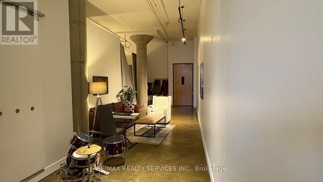 90 Sumach St in Toronto, ON - Building Photo - Building Photo