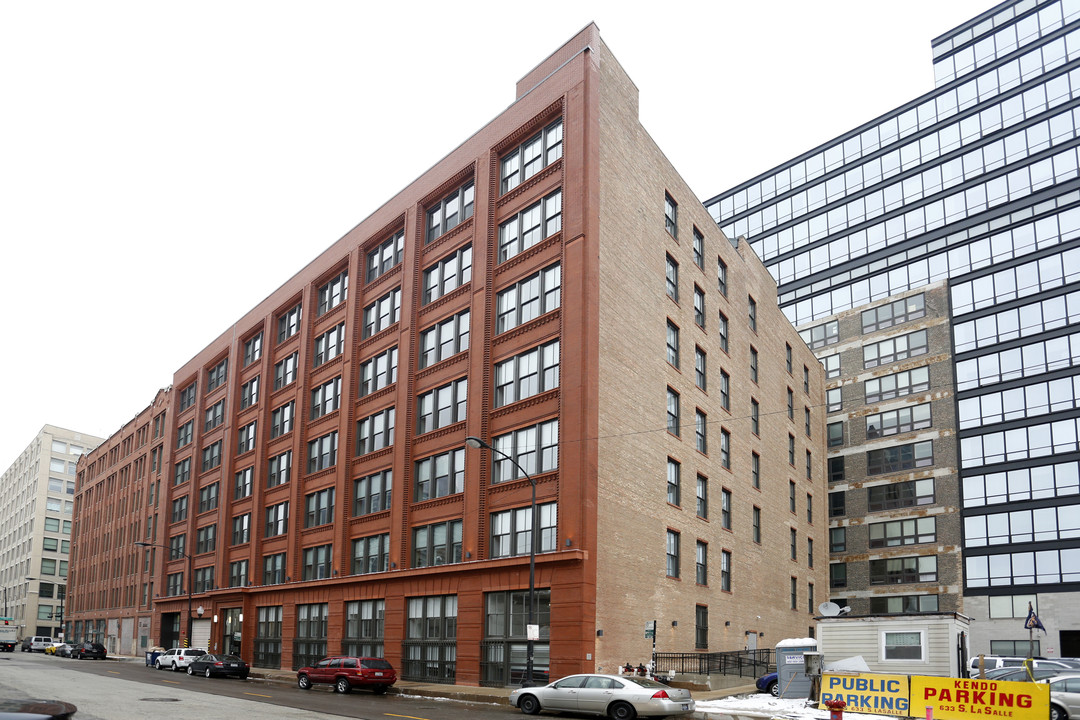 Library Lofts in Chicago, IL - Building Photo