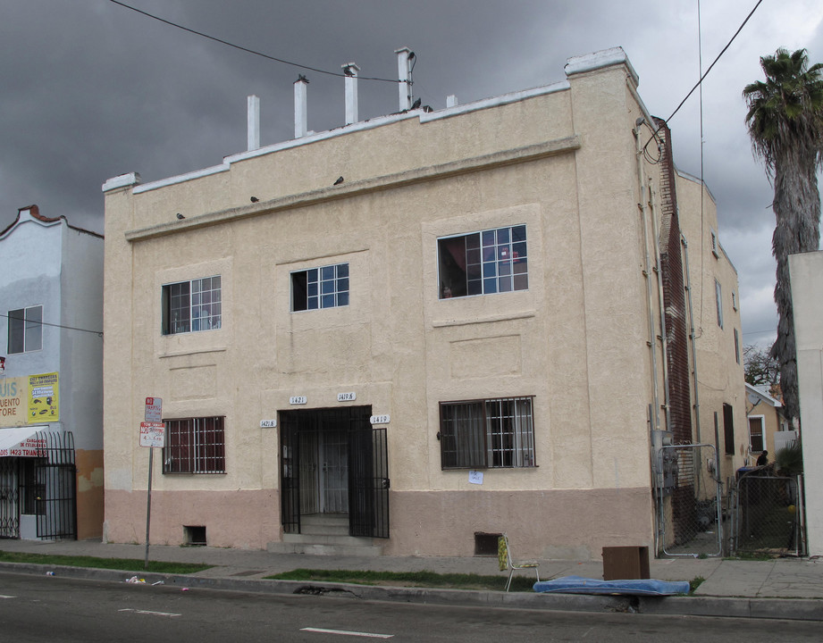 1419-1421 1/2 W 11th St in Los Angeles, CA - Building Photo