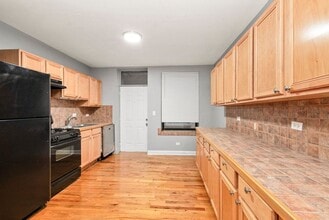 7205 S Yates Blvd in Chicago, IL - Building Photo - Building Photo