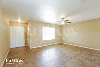 9608 N 43rd Dr in Glendale, AZ - Building Photo - Building Photo