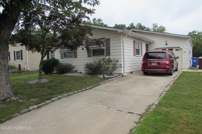 property at 380 Barbados Dr N