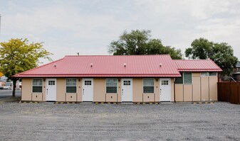 122 Daisy St S in Soap Lake, WA - Building Photo