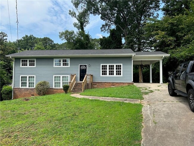 3851 Wedgefield Cir in Decatur, GA - Building Photo - Building Photo