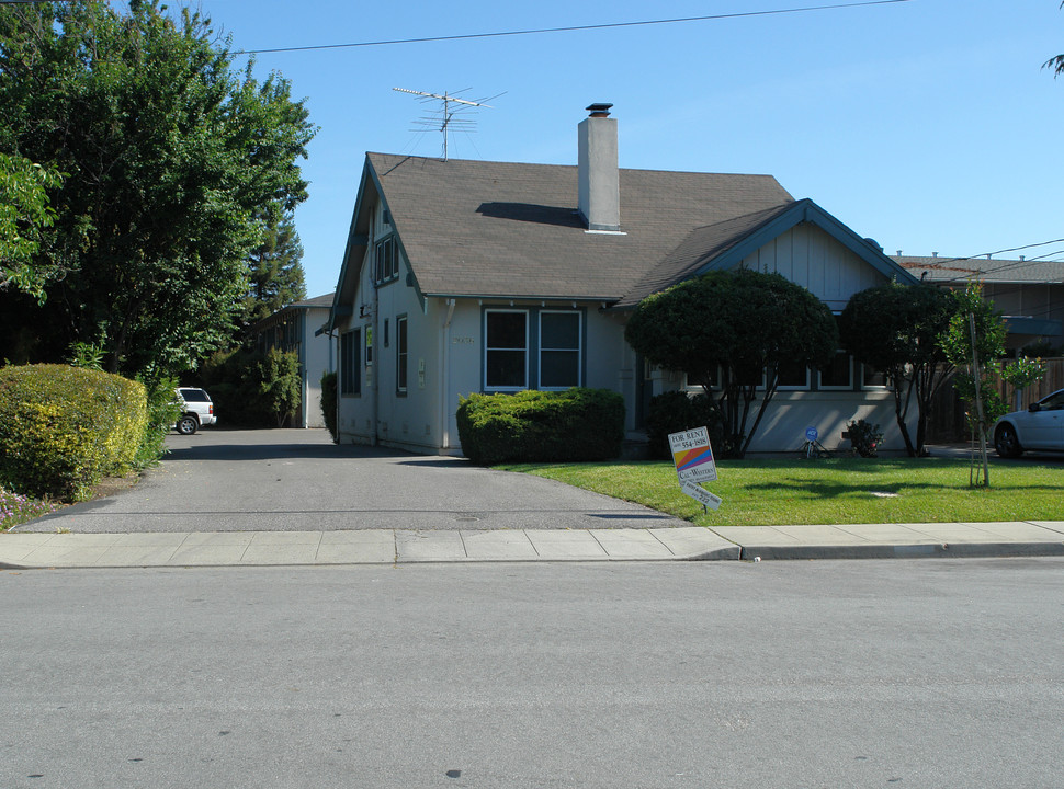 2036 Colony St in Mountain View, CA - Building Photo