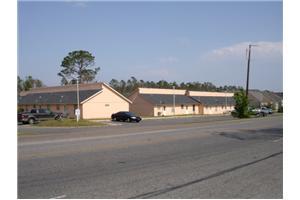 Gulfport Manor Apartments in Gulfport, MS - Building Photo - Building Photo