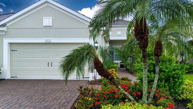 4920 Maymont Park Cir in Bradenton, FL - Building Photo - Building Photo