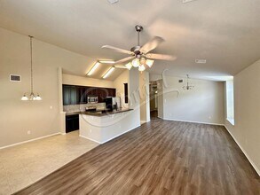 6706 Indian Hawthorne Dr in Killeen, TX - Building Photo - Building Photo