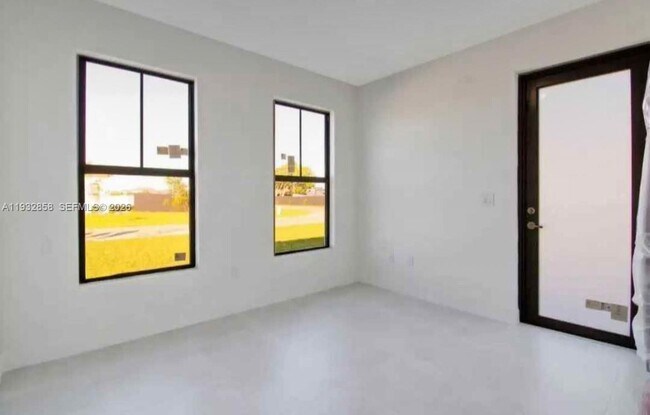 32207 SW 196th Ave in Homestead, FL - Building Photo - Building Photo