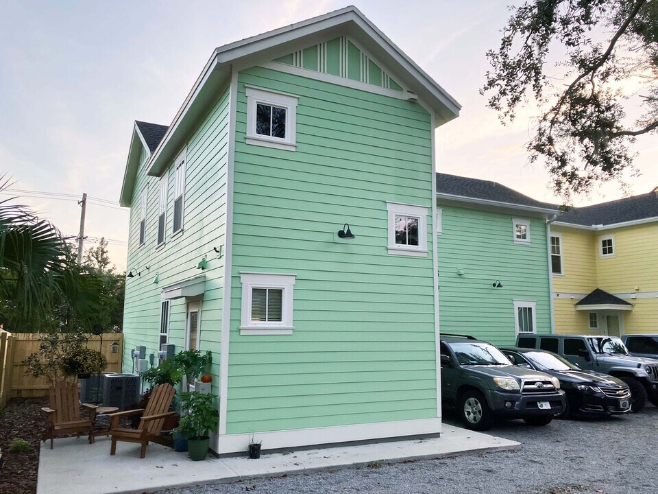 867 SW 5th Terrace in Gainesville, FL - Building Photo