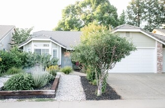 2120 Boyden Dr in Lincoln, CA - Building Photo - Building Photo