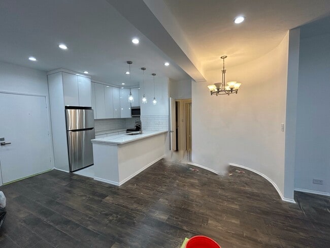 1440 Veteran Ave, Unit 263 in Los Angeles, CA - Building Photo - Building Photo