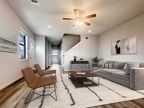 179 Threshing Rd in Mustang Ridge, TX - Building Photo - Building Photo