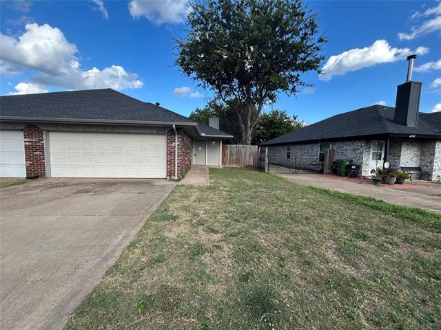 property at 6320 Holiday Ln