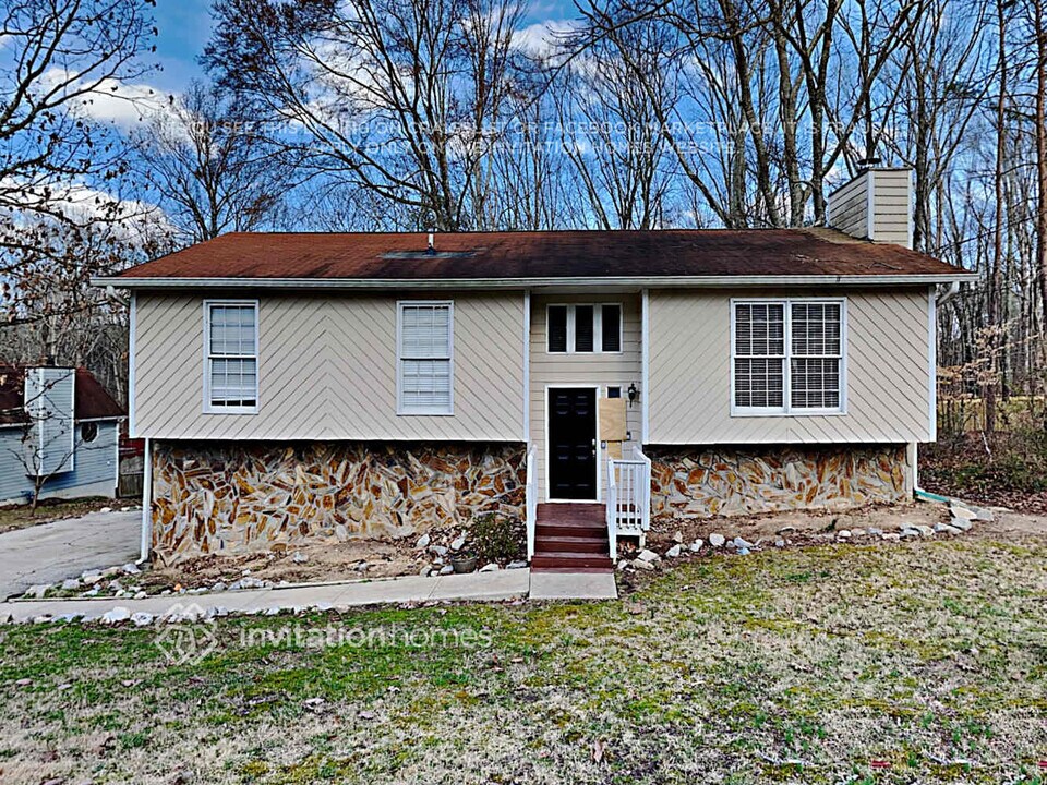 1810 County Line Pl in Douglasville, GA - Building Photo